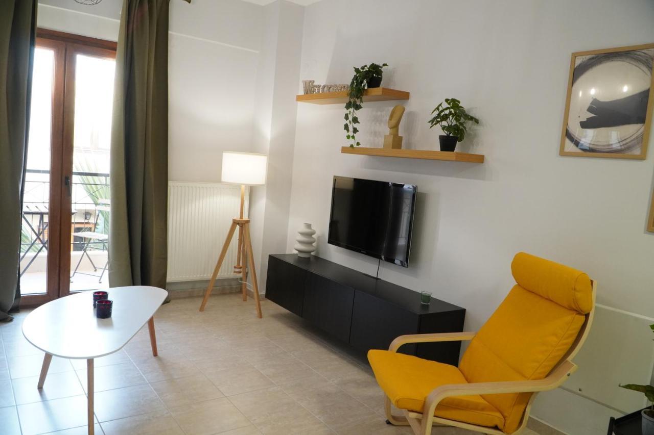 Modern Apartment In Οld Τown Tesalonika Bagian luar foto
